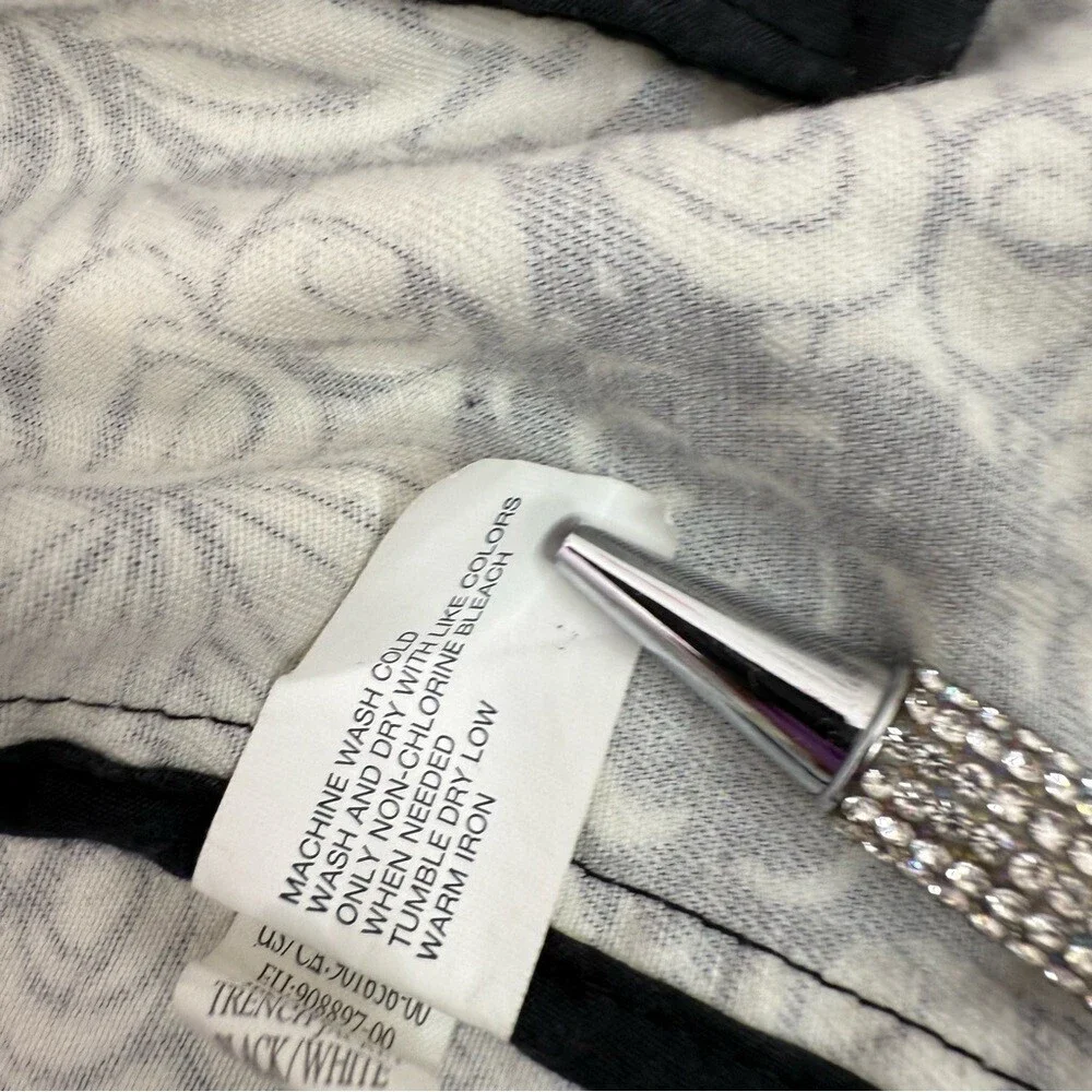 GAP Kids Black and White Floral flowers lightweight Jacket